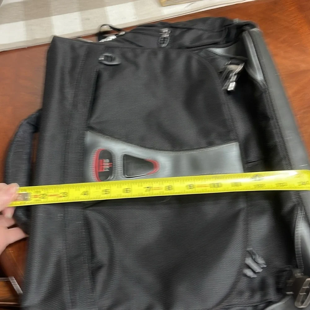 Tumi T-Tech Pulse Laptop Messenger Bag briefcase